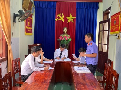 Phiên họp xét buộc người được hưởng án treo phải chấp hành hình phạt tù của bản án đã cho hưởng án treo