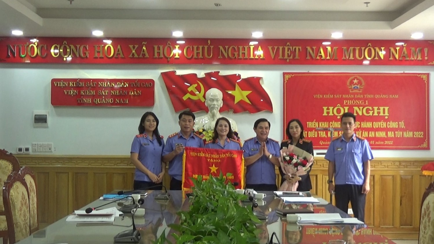 Phòng 1 VKSND tỉnh Quảng Nam tổ chức Hội nghị triển khai công tác năm 2022, đón nhận Cờ thi đua dẫn đầu Khối của VKSND tối cao